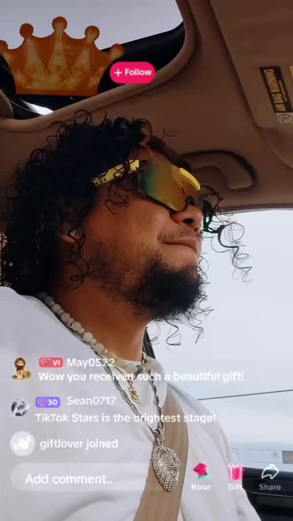 @🤴🏾🇺🇲DouggyKing🇺🇲⚔️🏰🐺🐻