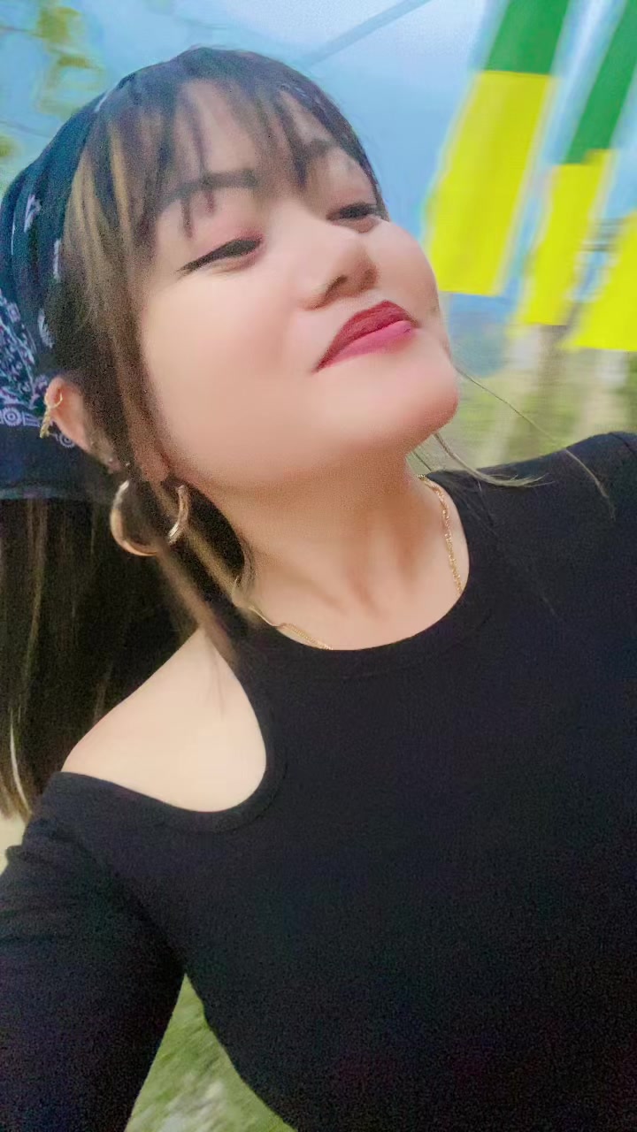 @Zina🇳🇵💕