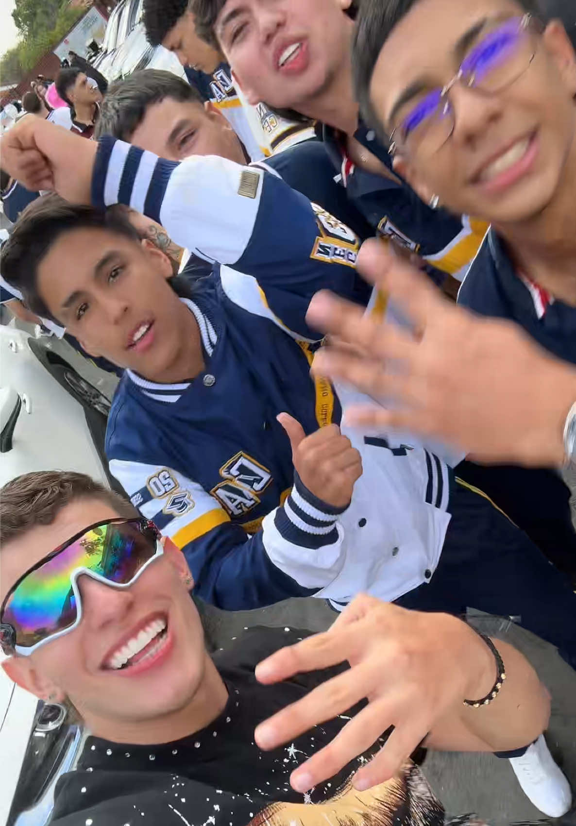 @twinschaquetasprom