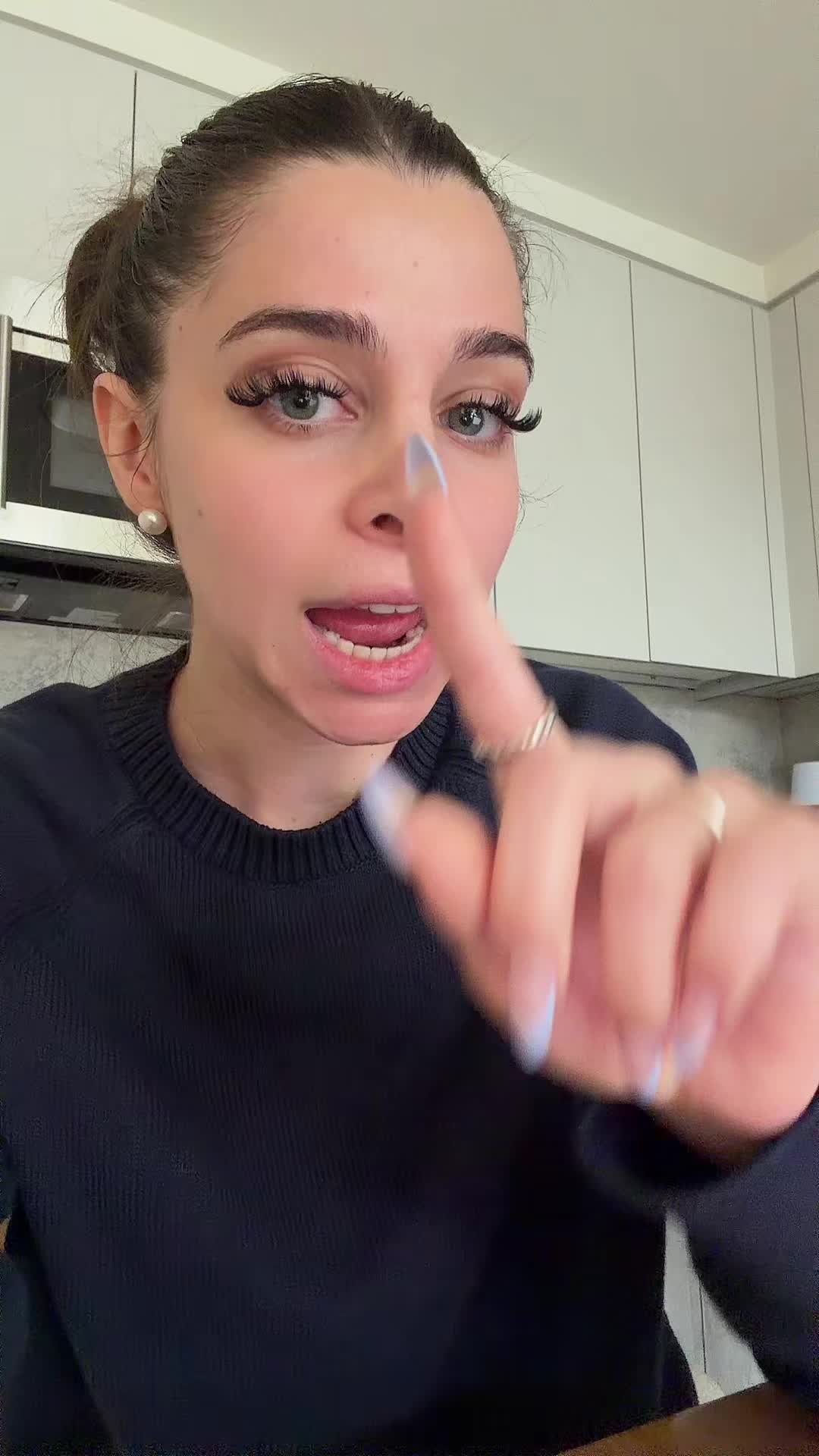 @hothighpriestess 🧿🤍