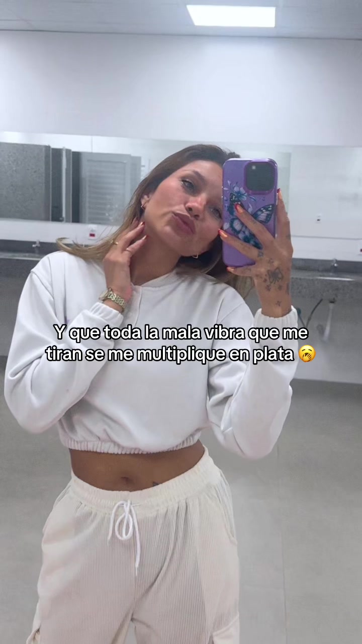 @🌻✨Angi Reyes✨🌻