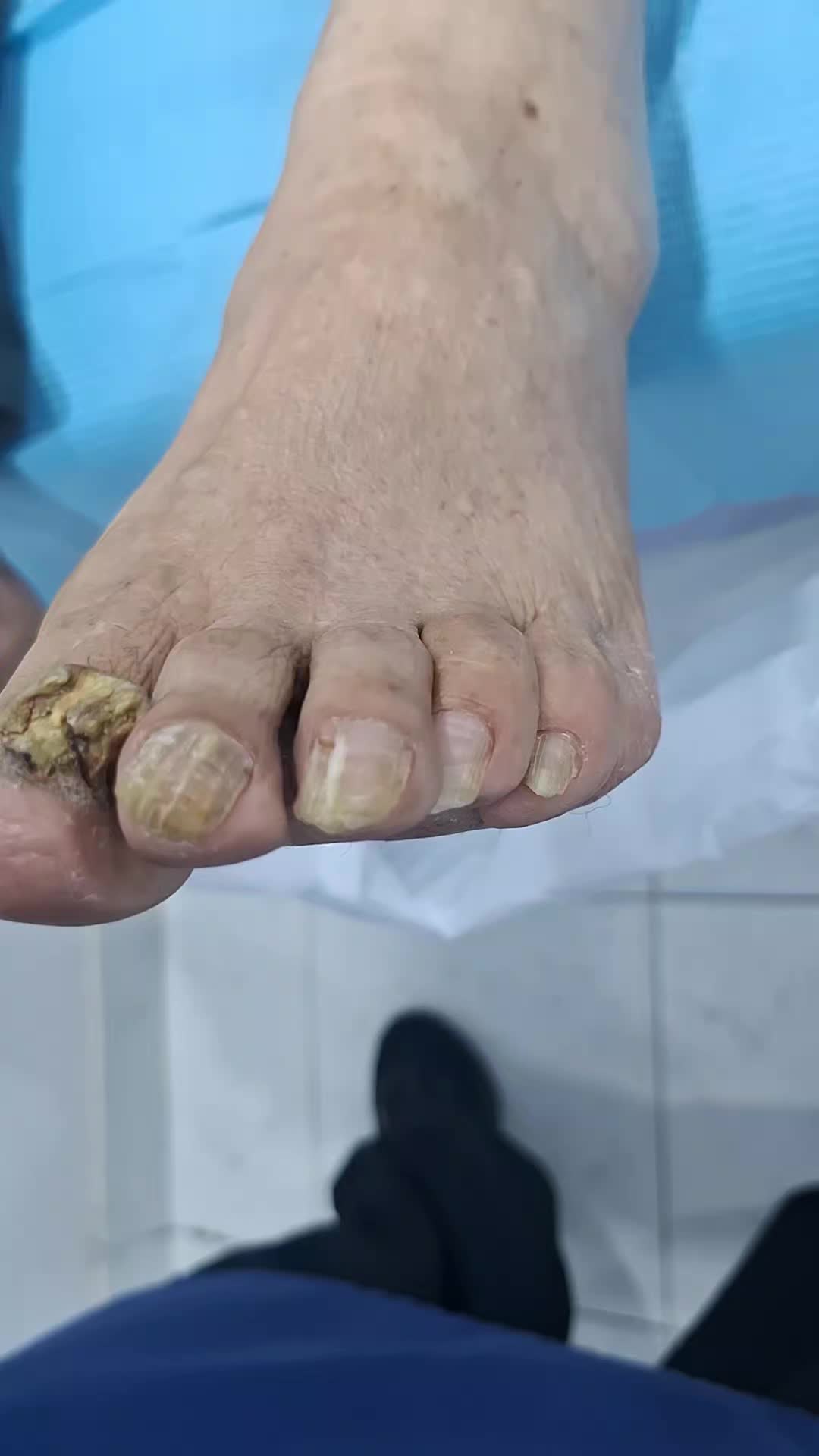 @Esthefi