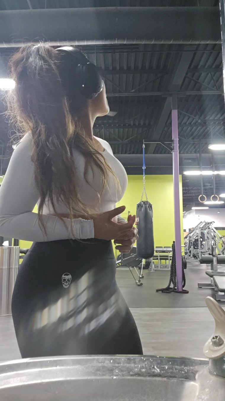 @aannaalluunnaa