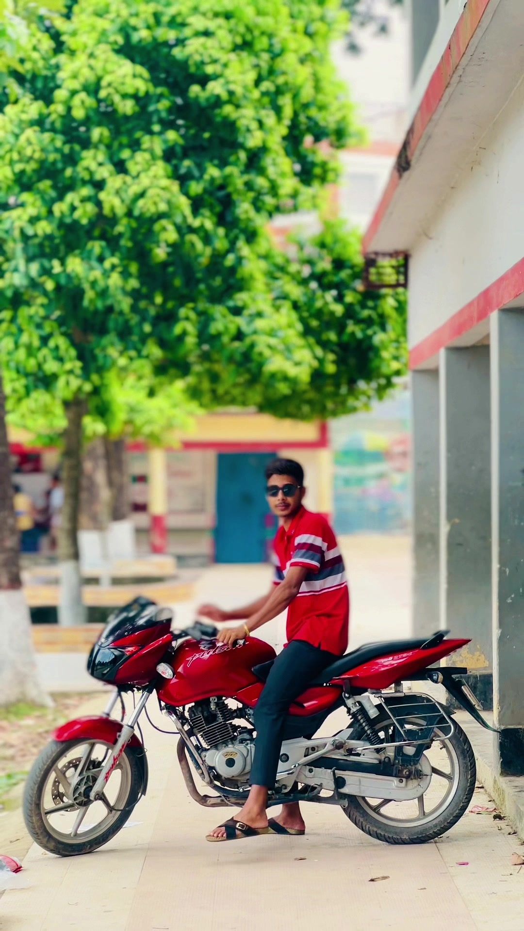 @Razuan__44