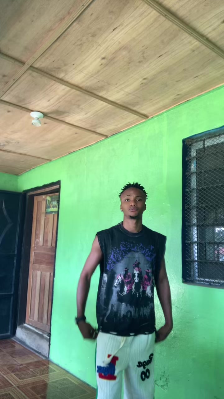 @Call me-Man-Boi 🦅💯🇬🇳 🇱🇷