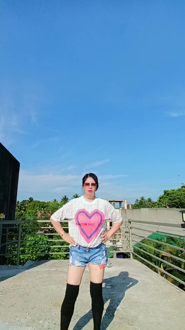 @Lhet18