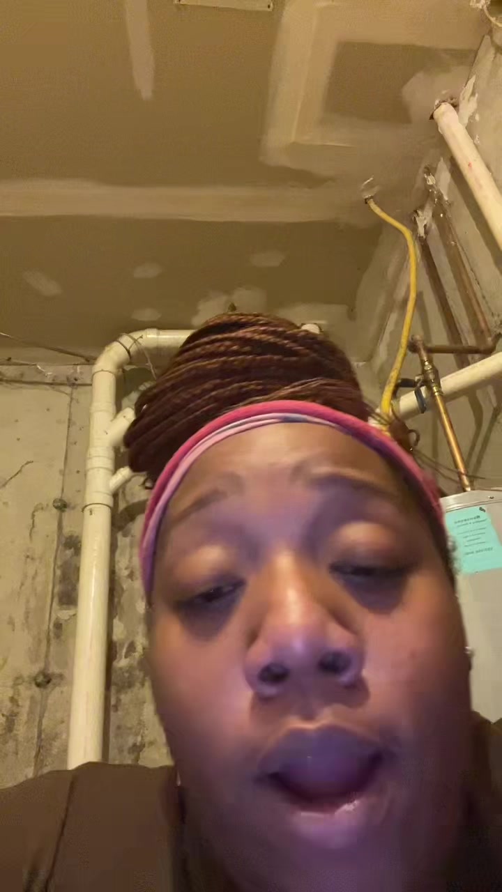 @Dee_nuggss