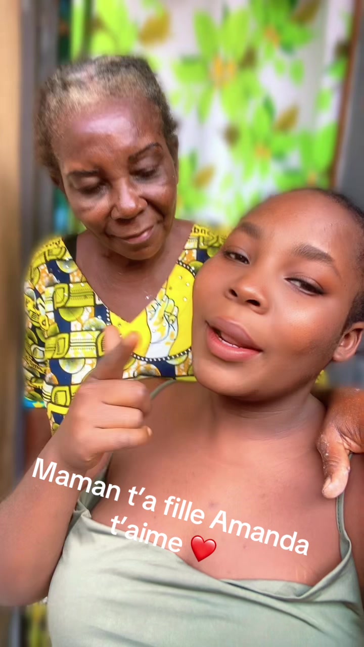 @Amanda noir ipupa💋