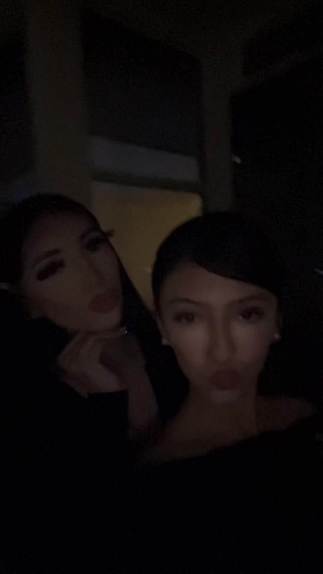 @Alexi$