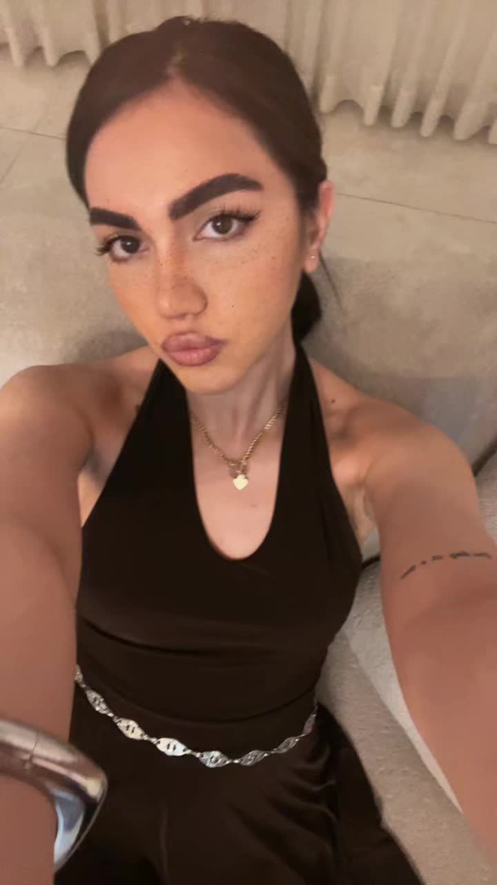 @Rozhan🦢