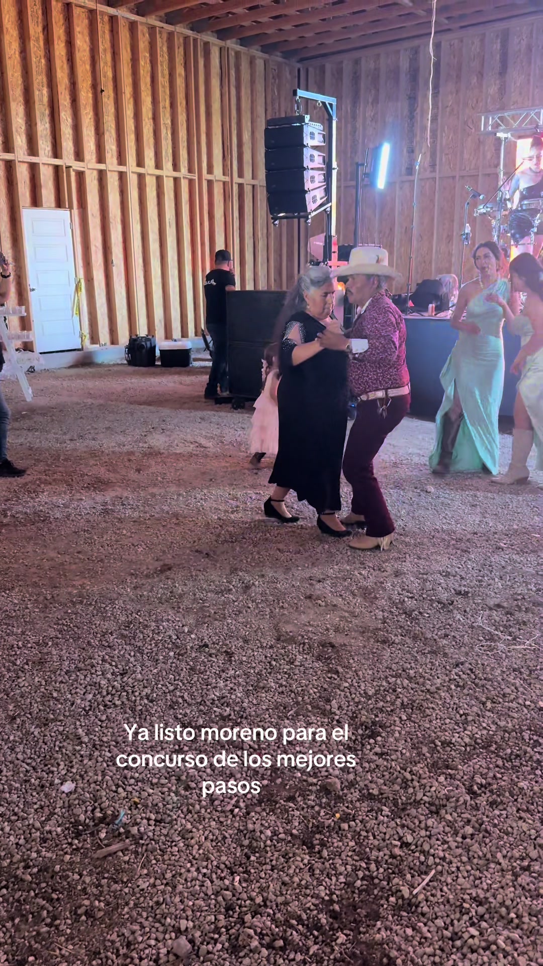 @Ramón Cortes