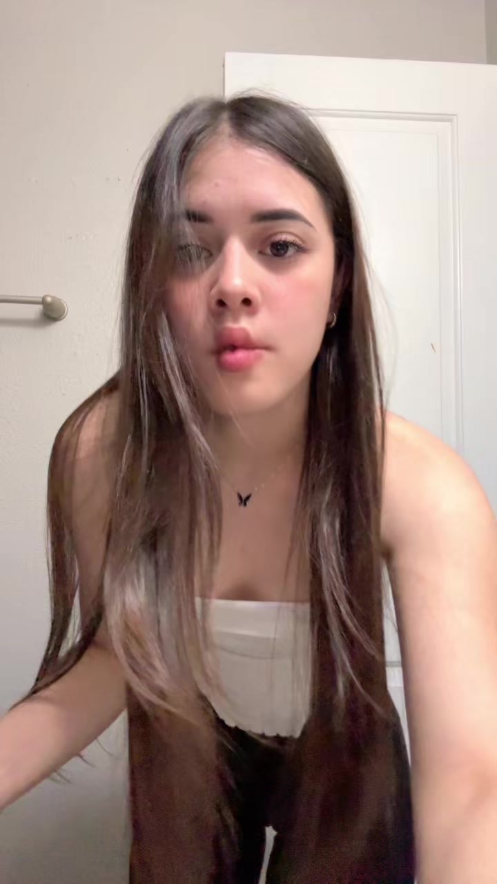 @AlejandraYseaSanchez