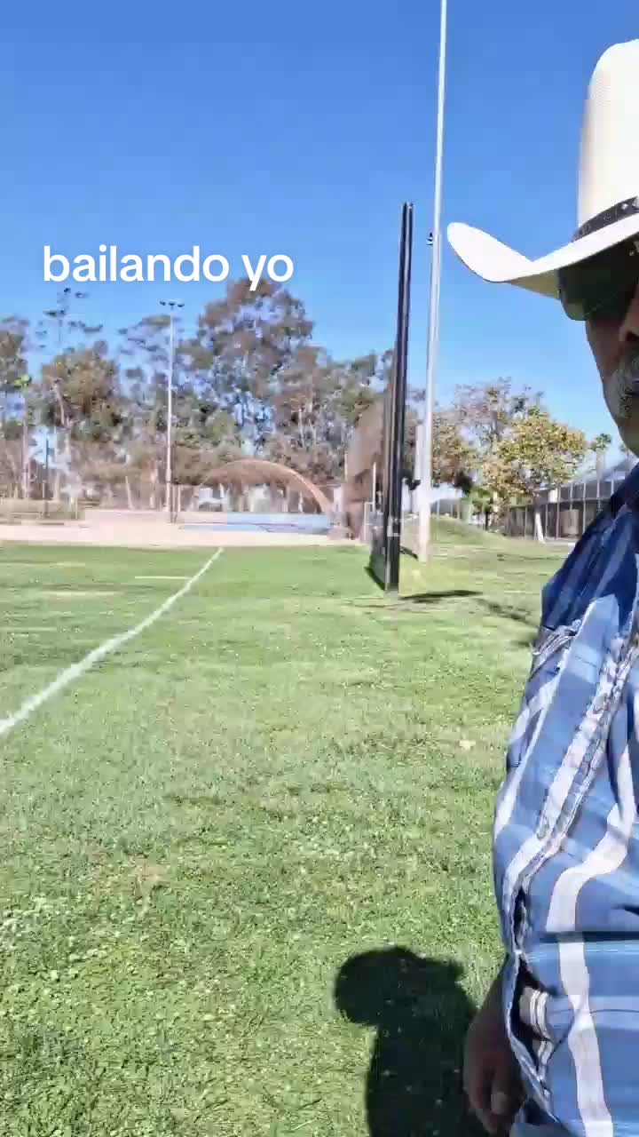 @Delfino