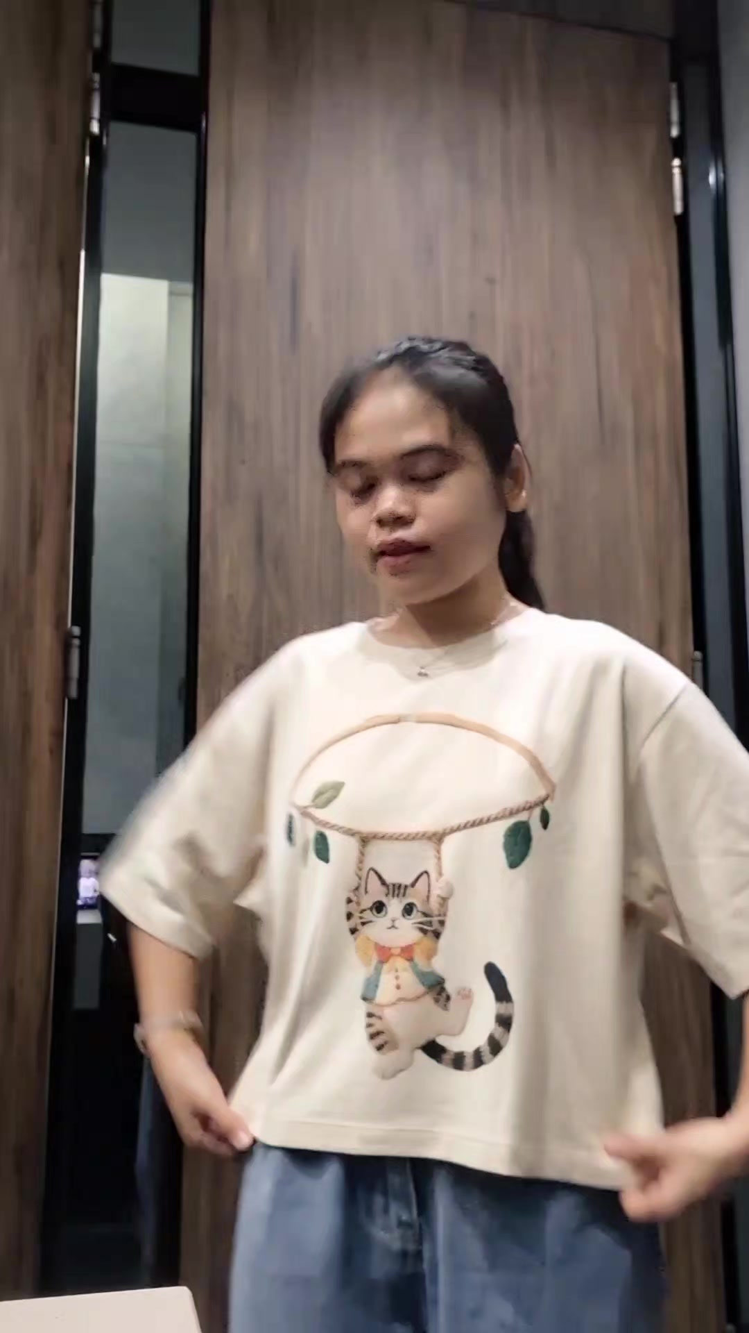 @hallo_ayu98