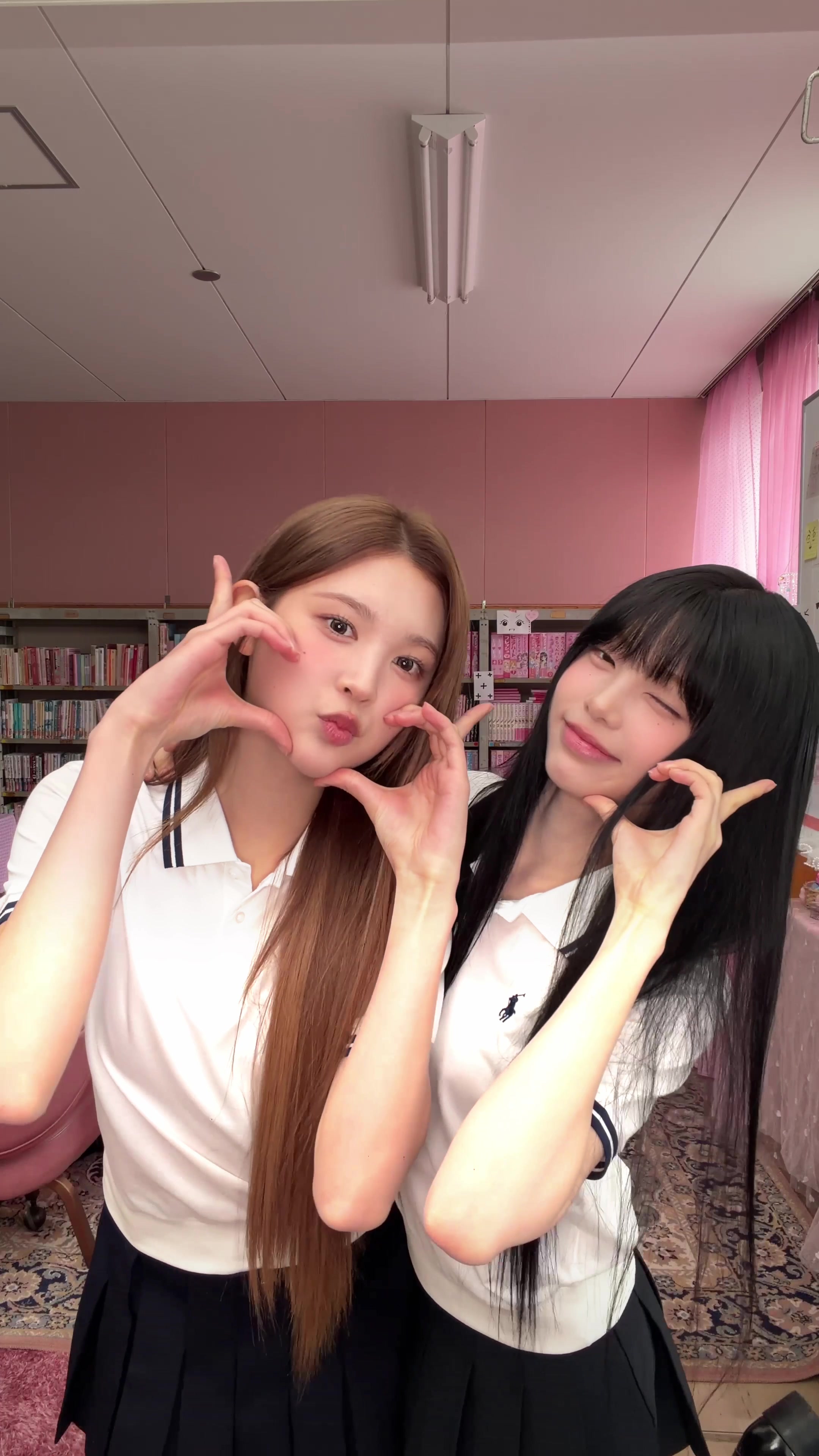 @Hearts2Hearts