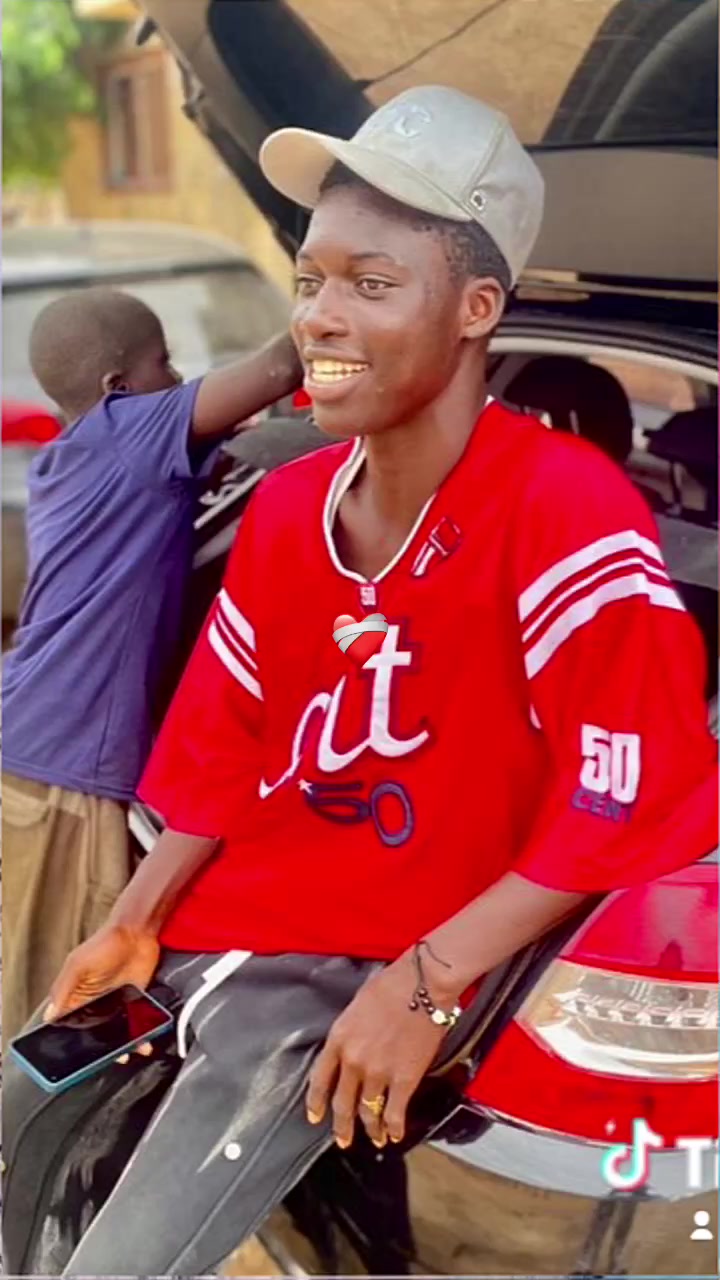 @baydjiilycissw