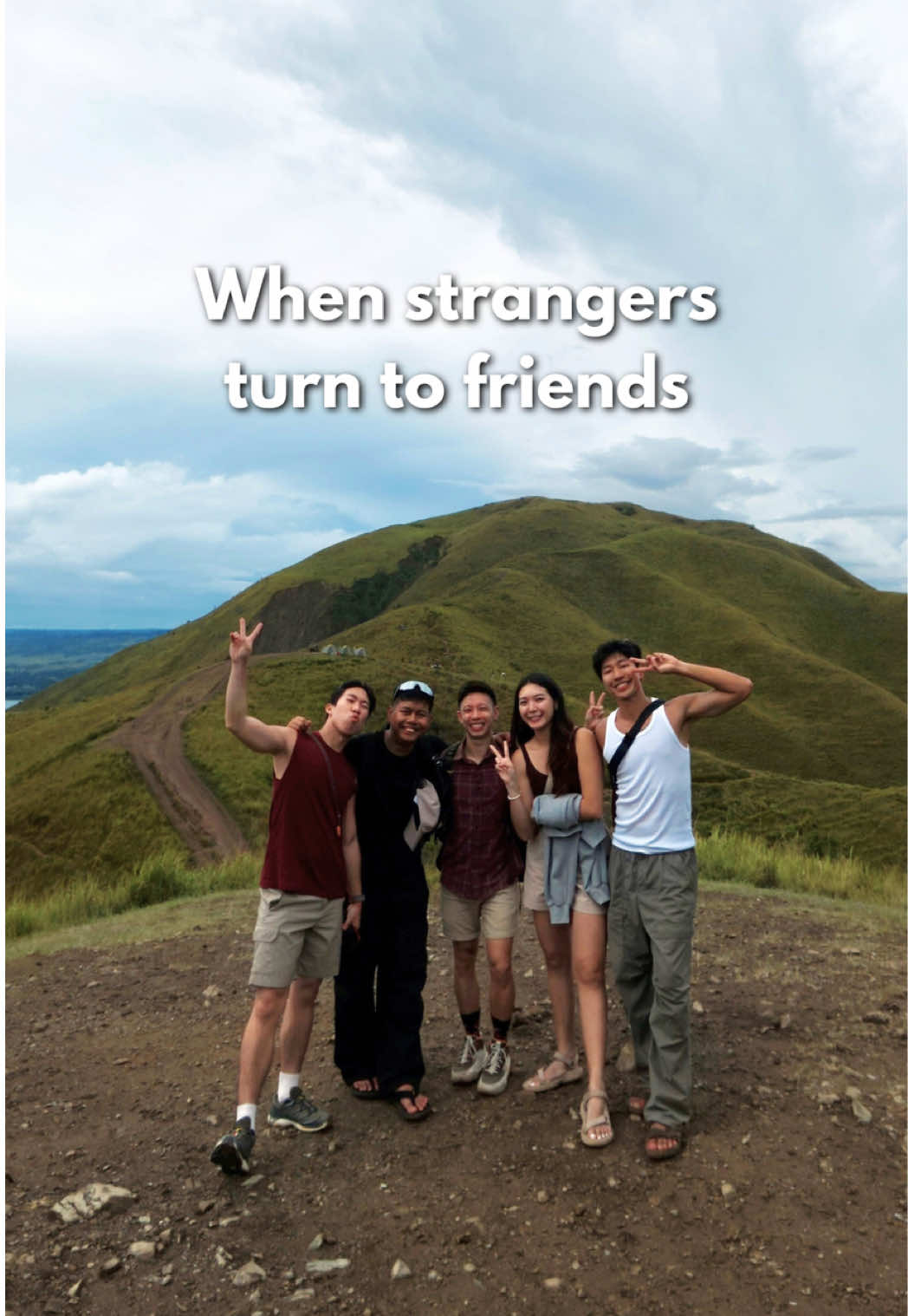 @thetravelintern