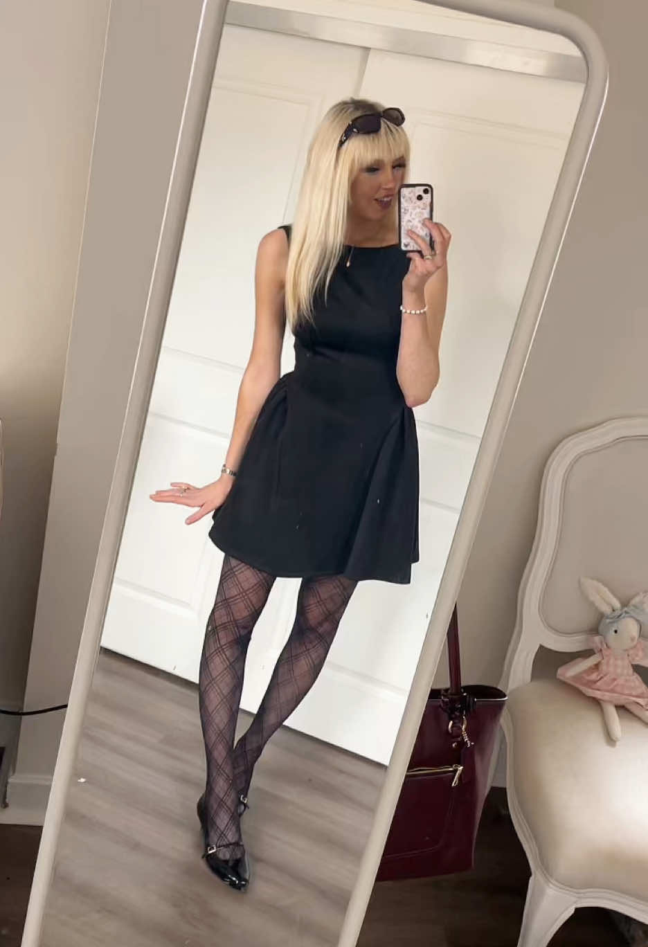 @jeanieefrances