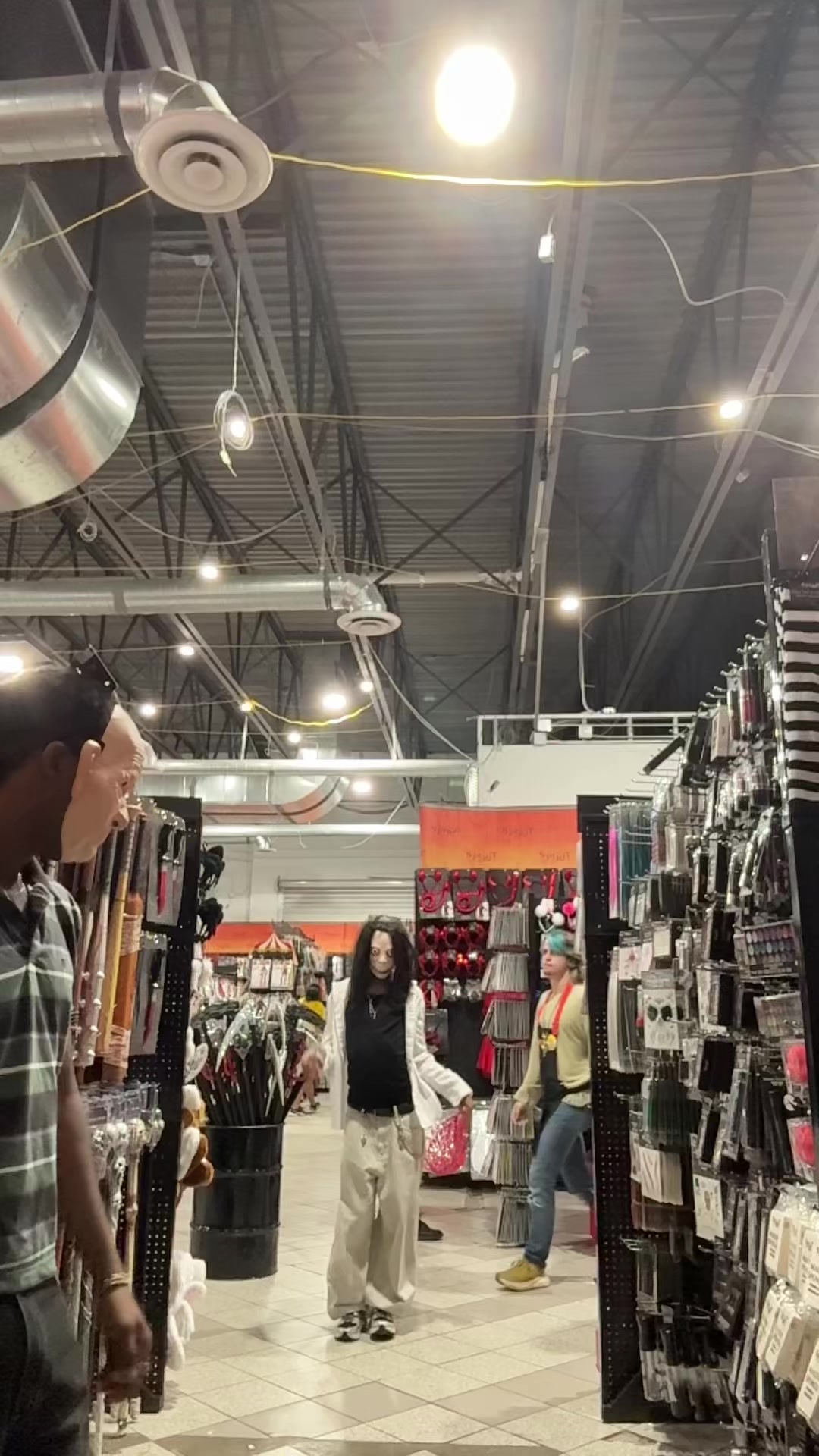 @𝕮𝖍𝖗𝖎𝖘