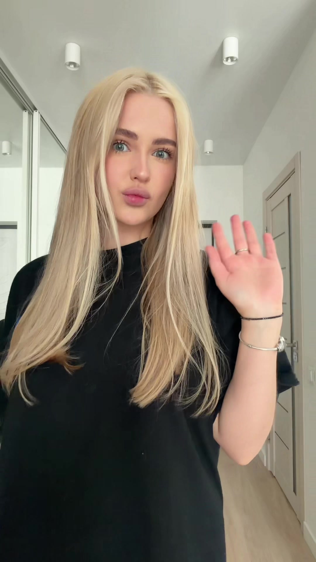 @это ксюша пикас