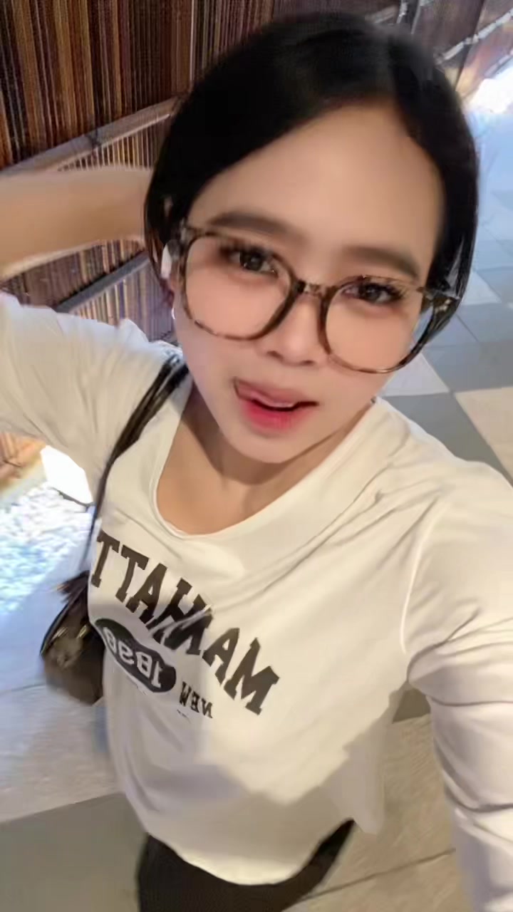 @.dwiiayuu