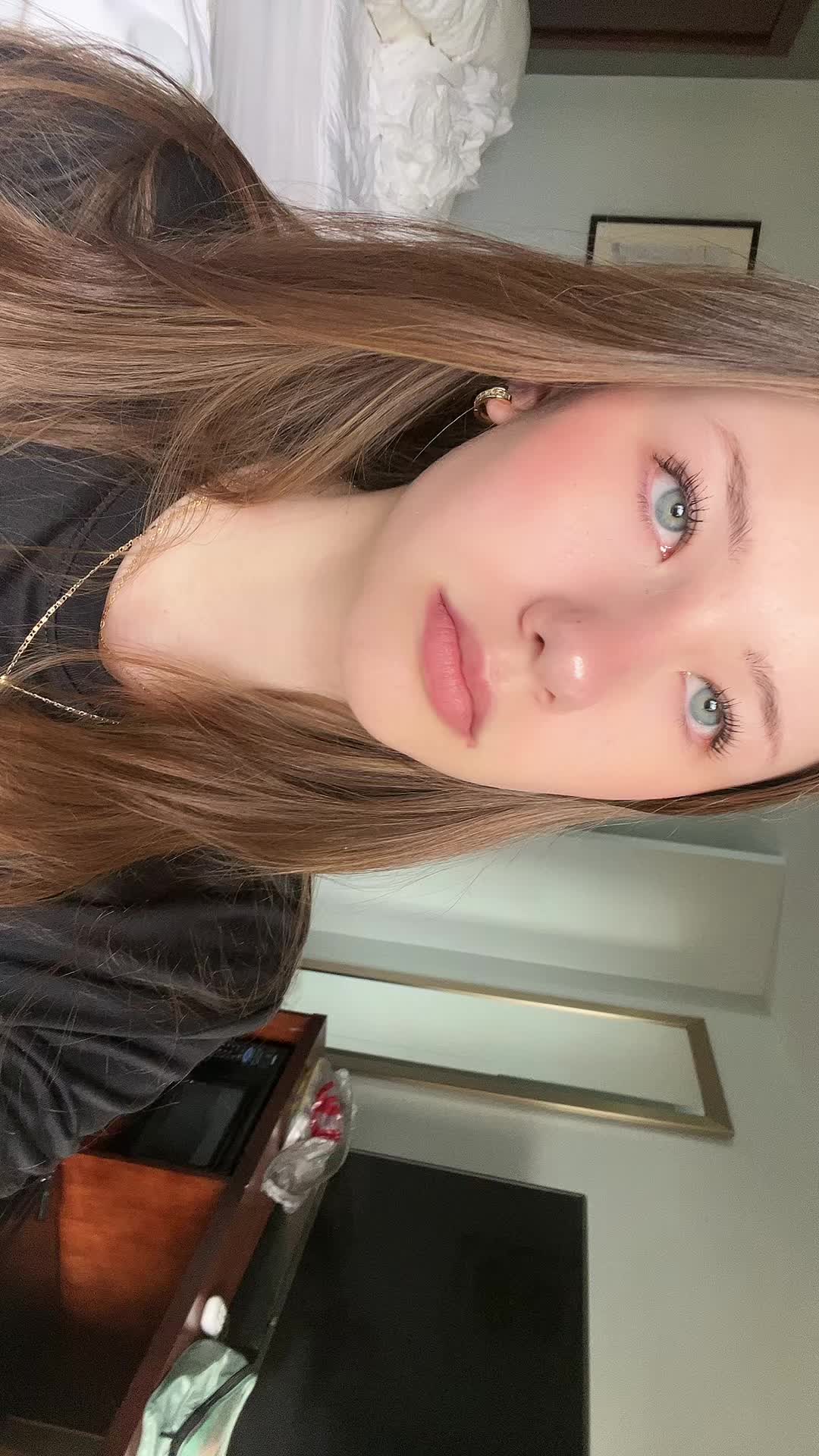 @victoriaangelmw