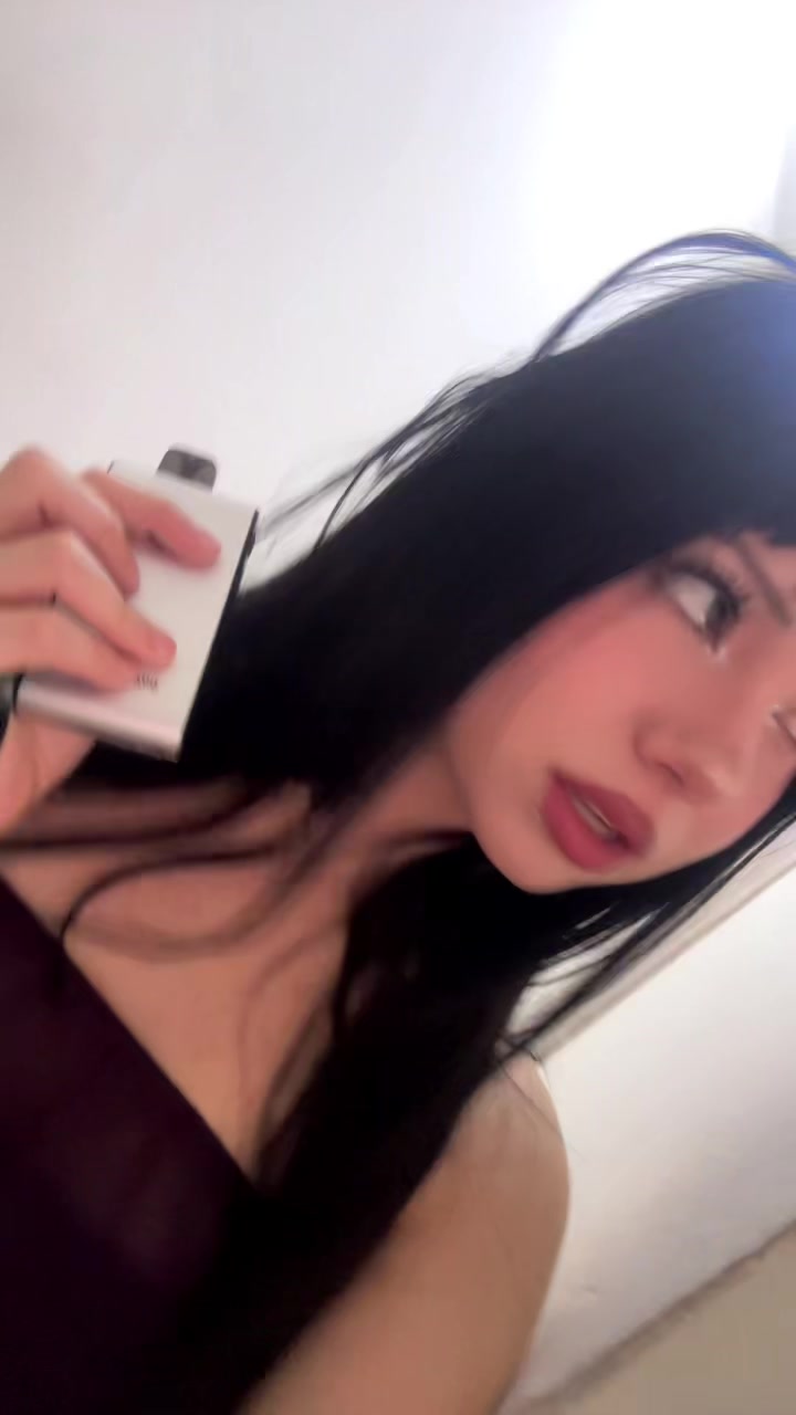@nicole