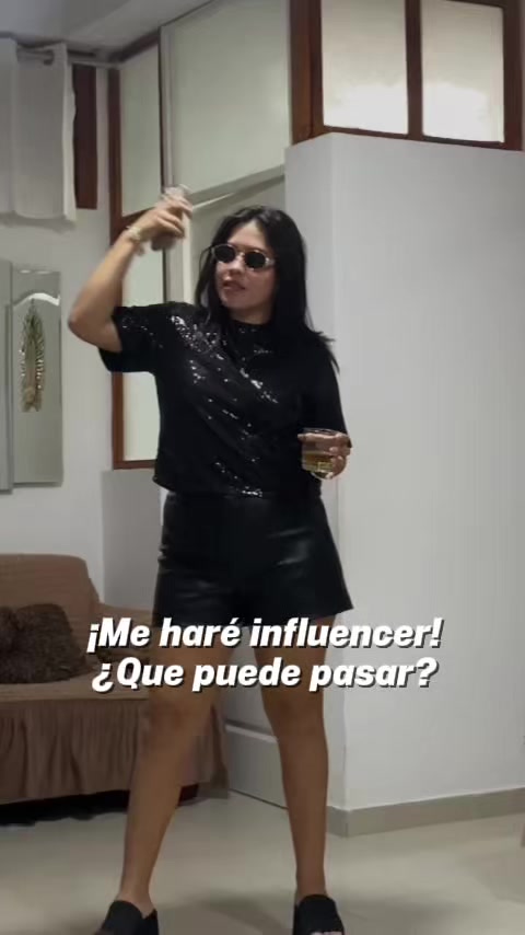 @antonellemogollon 💋