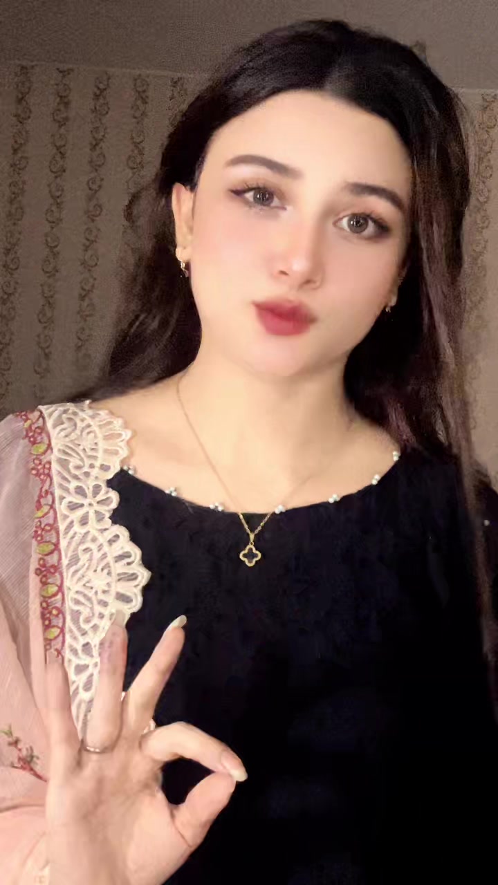 @Emaan🕊️✨