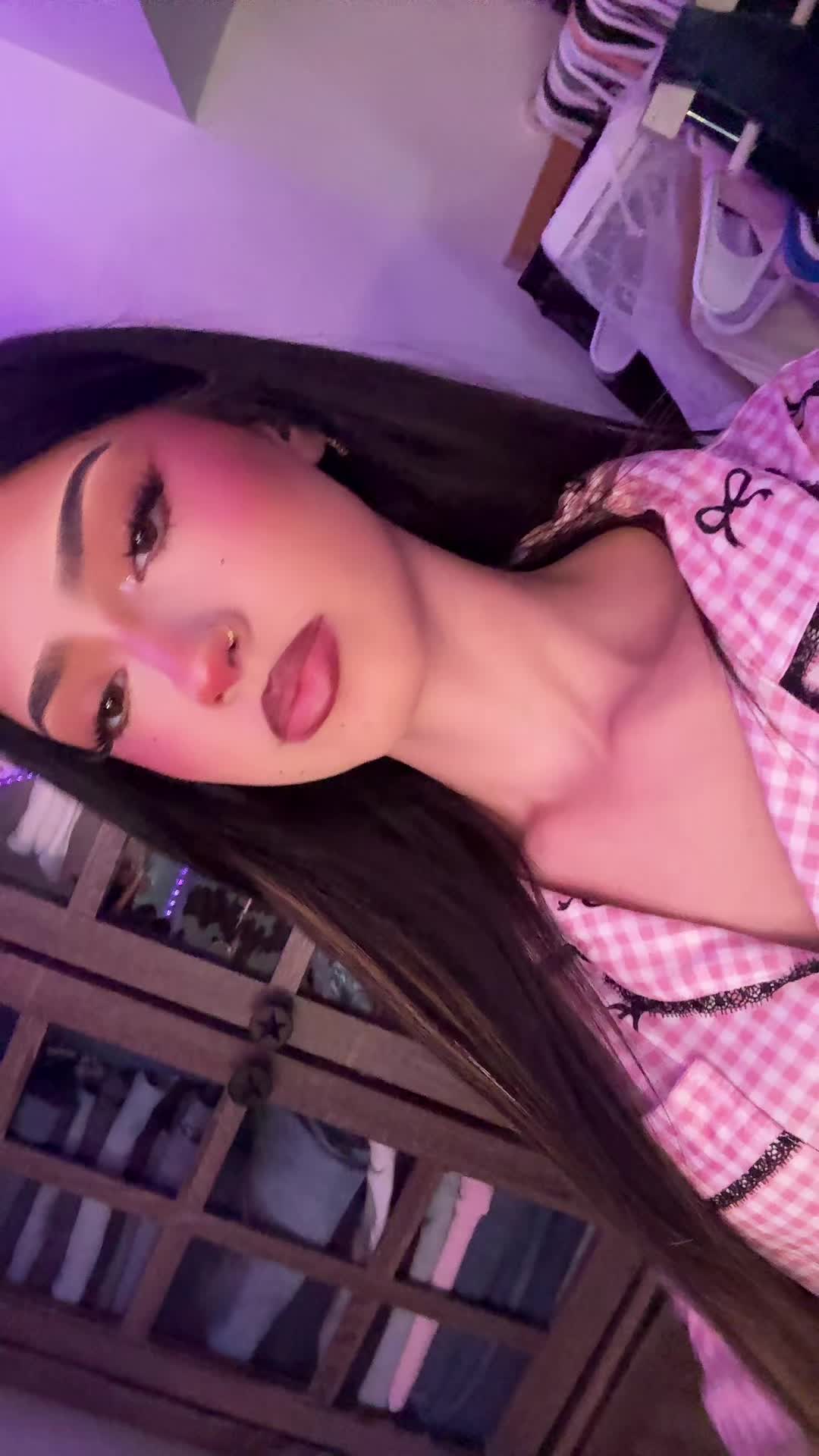 @txx.taniaa