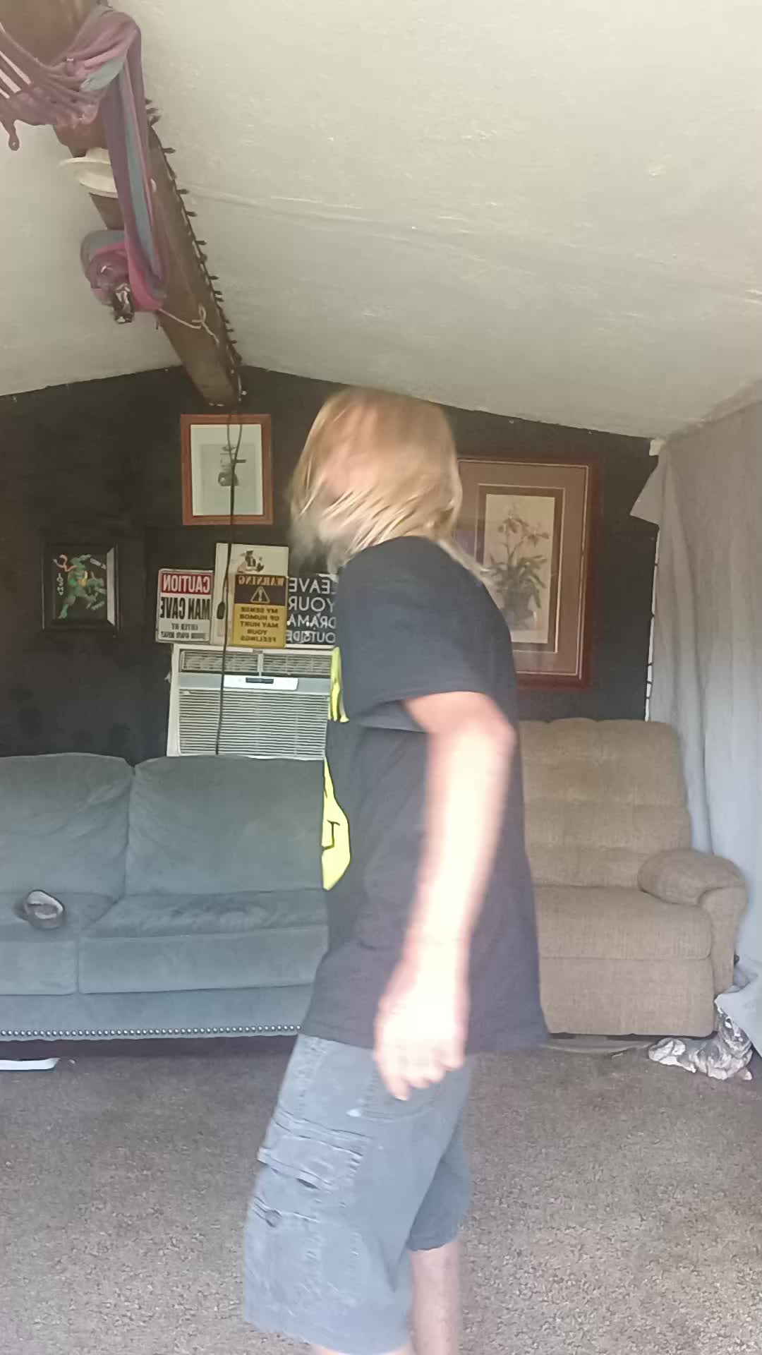@👑ronbug 🐛🎸🔥