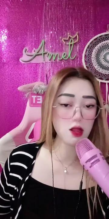 @icha.Laura