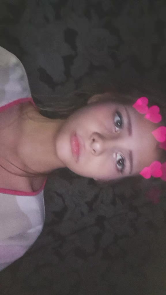 @𝚝𝚠𝚒𝚔𝚊🍂🦇🕸
