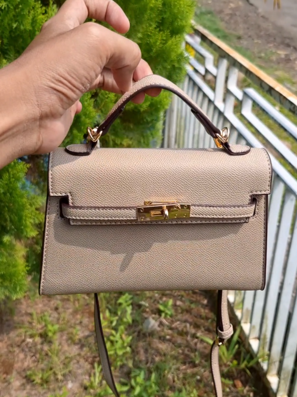 @Viora Bag