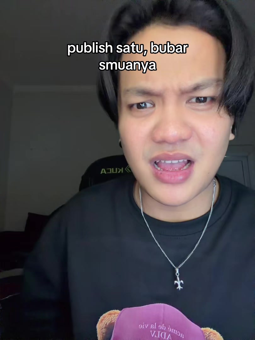 @vadellla