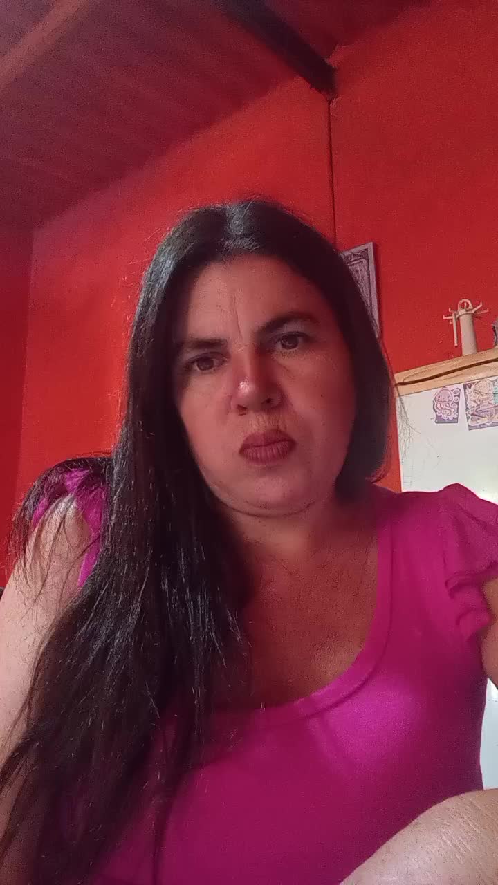 @Claudia lopez
