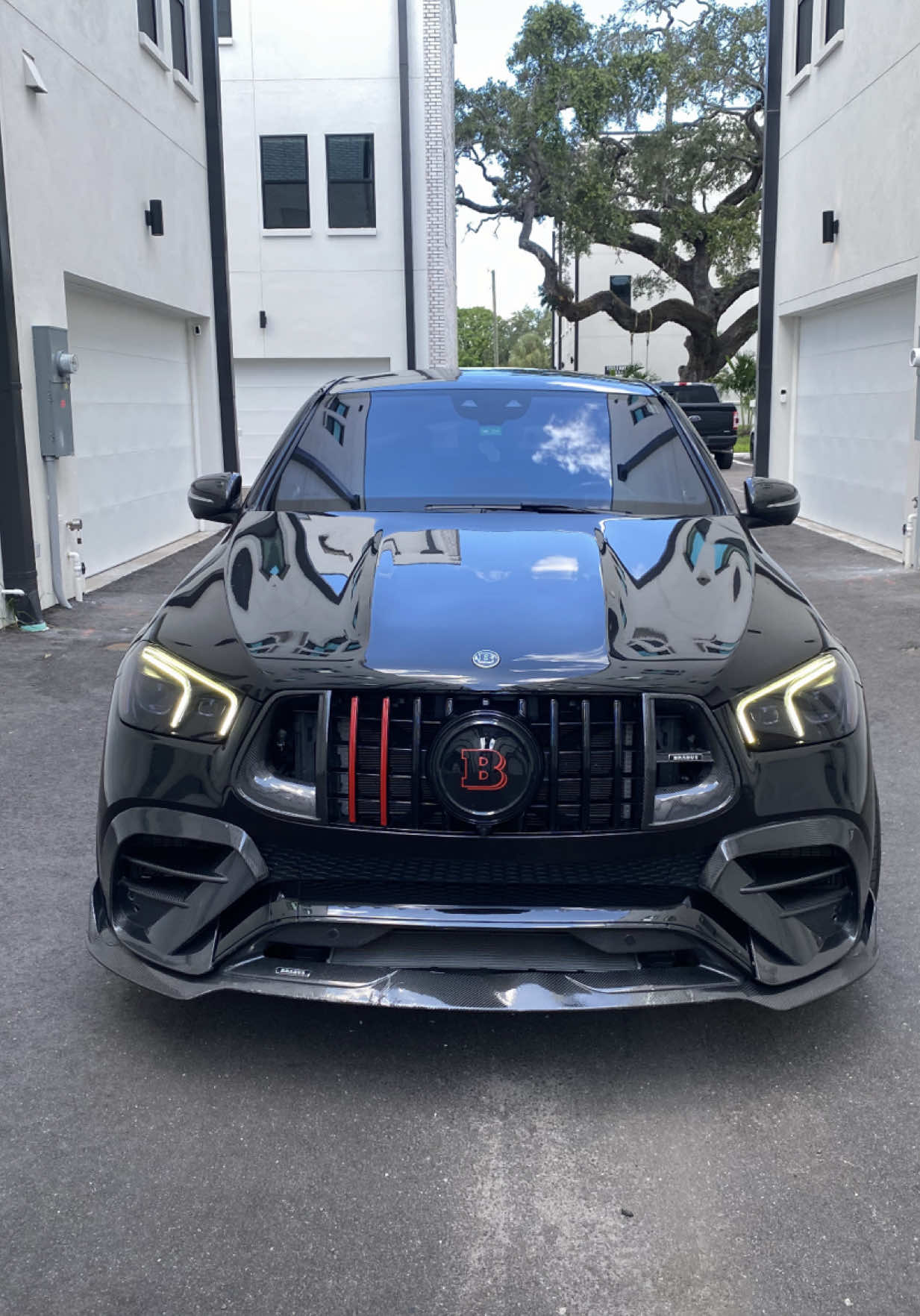 @theexotickingpin