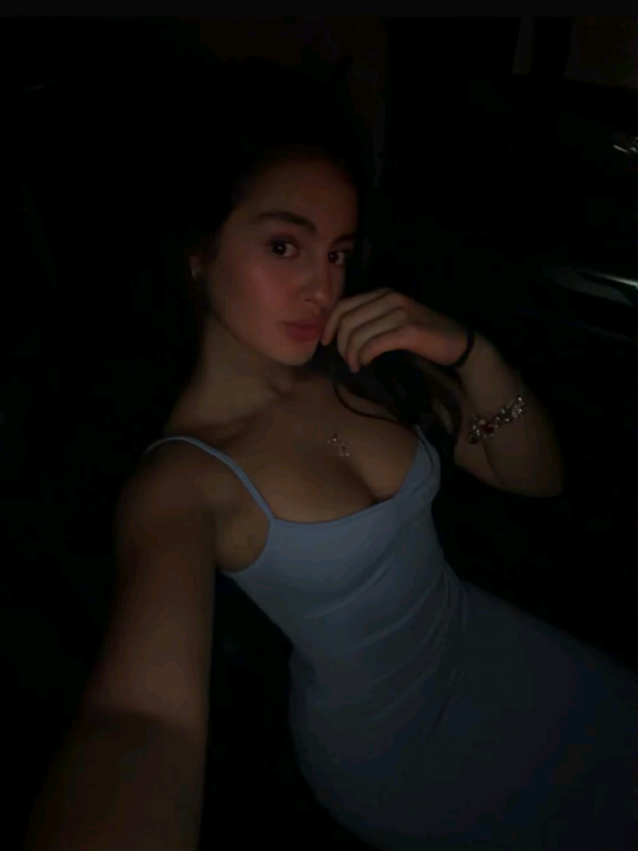 @𝓛𝓲𝔃. 𝔁 𝓷𝓲𝓬𝓴 🐰