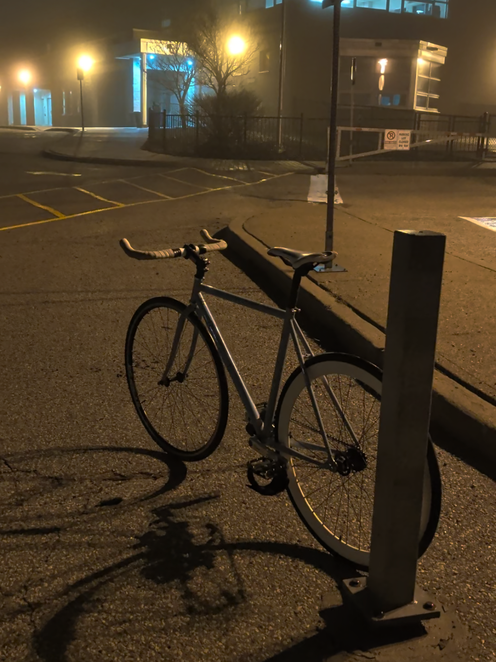 @zee.bmx