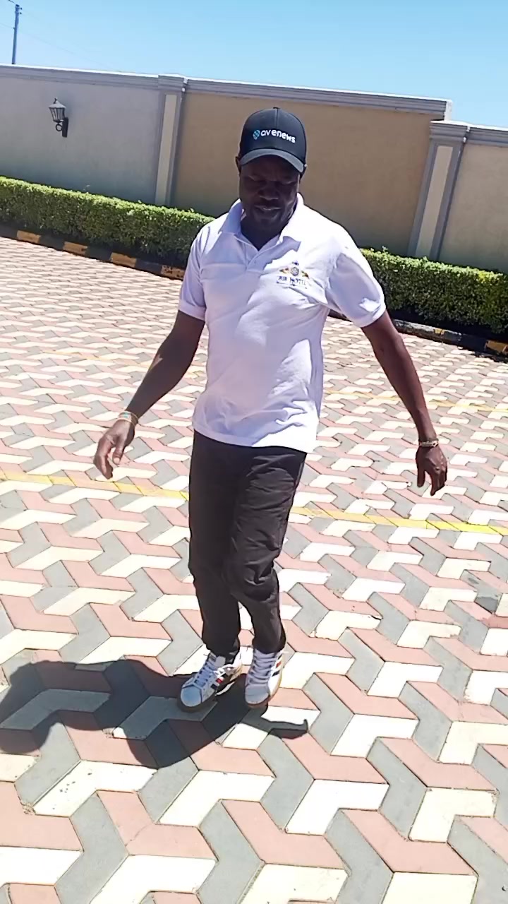 @Papa254_