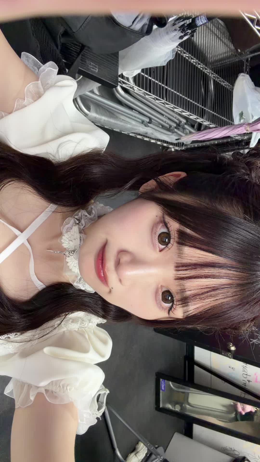 @ねむ