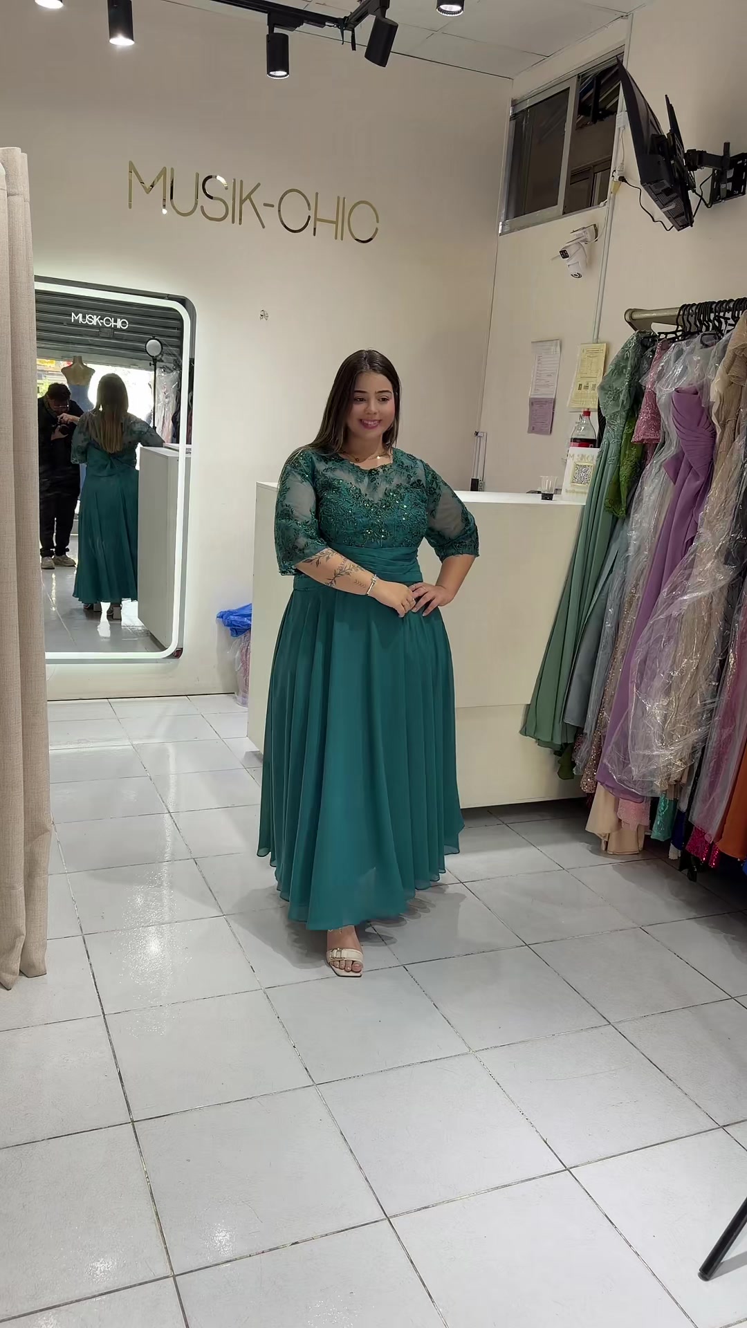 @BOUTIQUE MUSIK CHIC