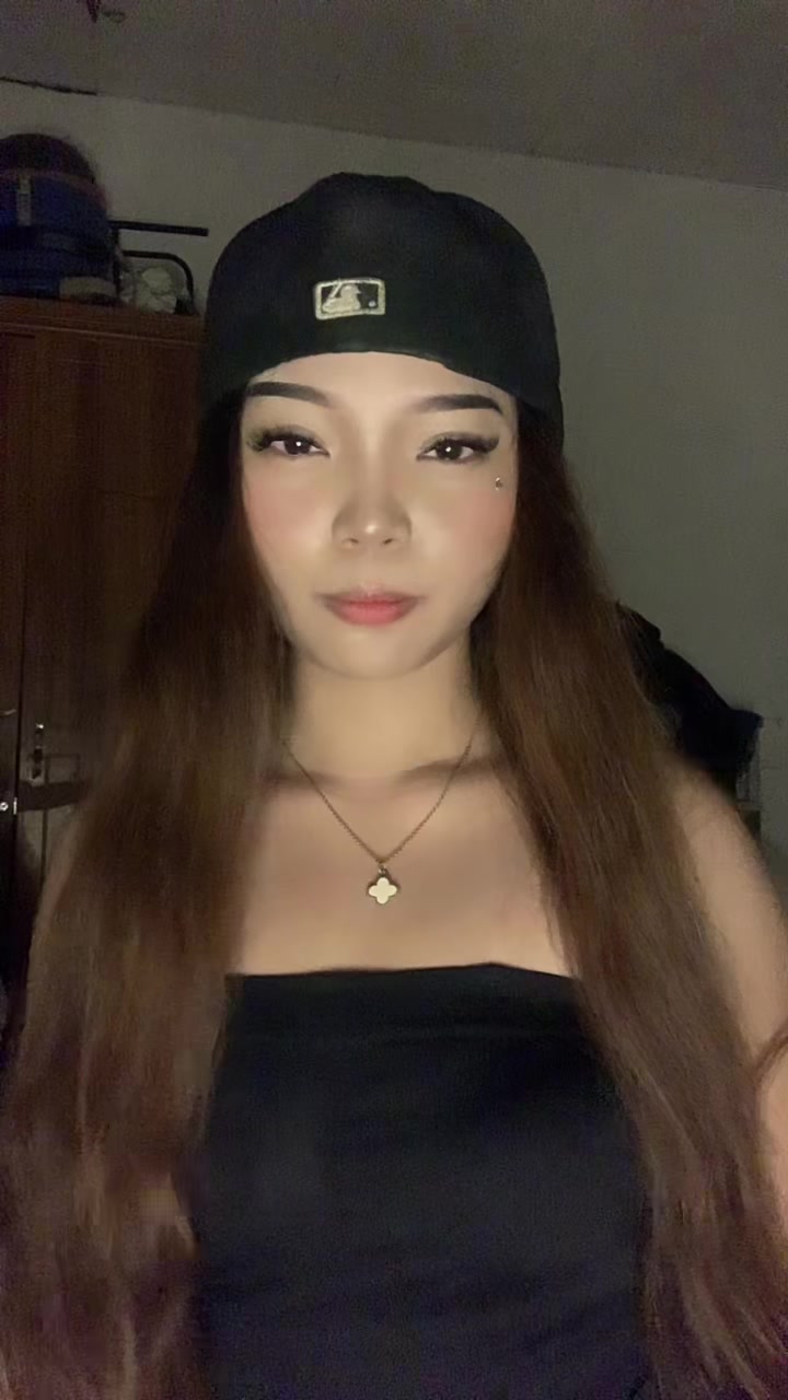 @alexiscy