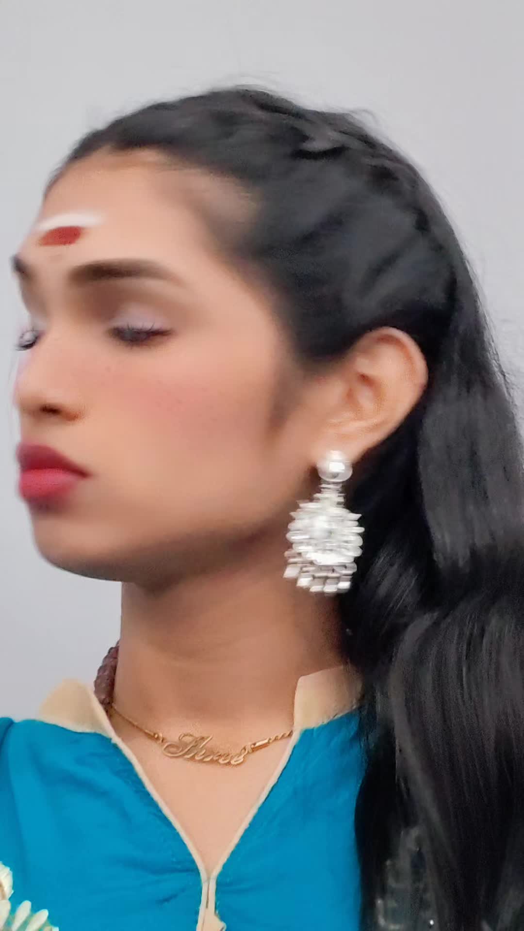 @Shree🤍👀🦋
