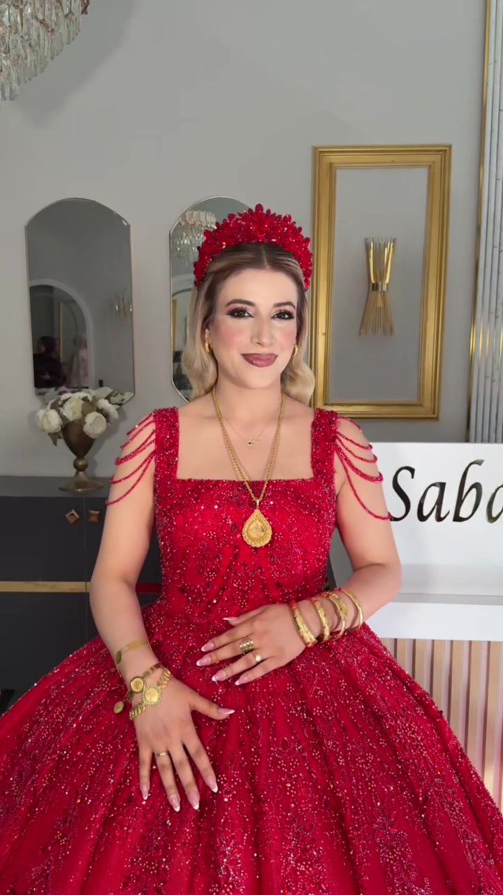 @nur.özpınar