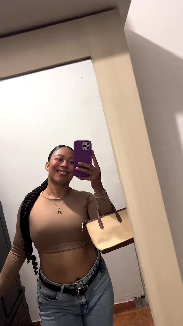 @👩🏽🦱Lau🤎