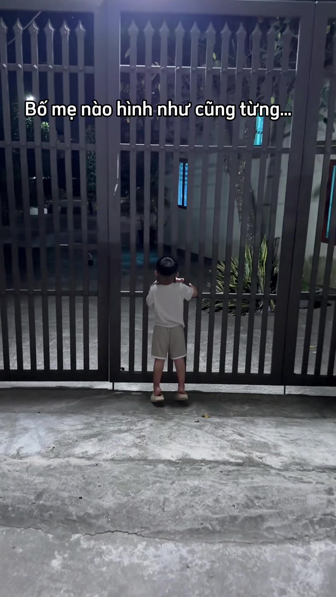 @Ch&uacute; Tư