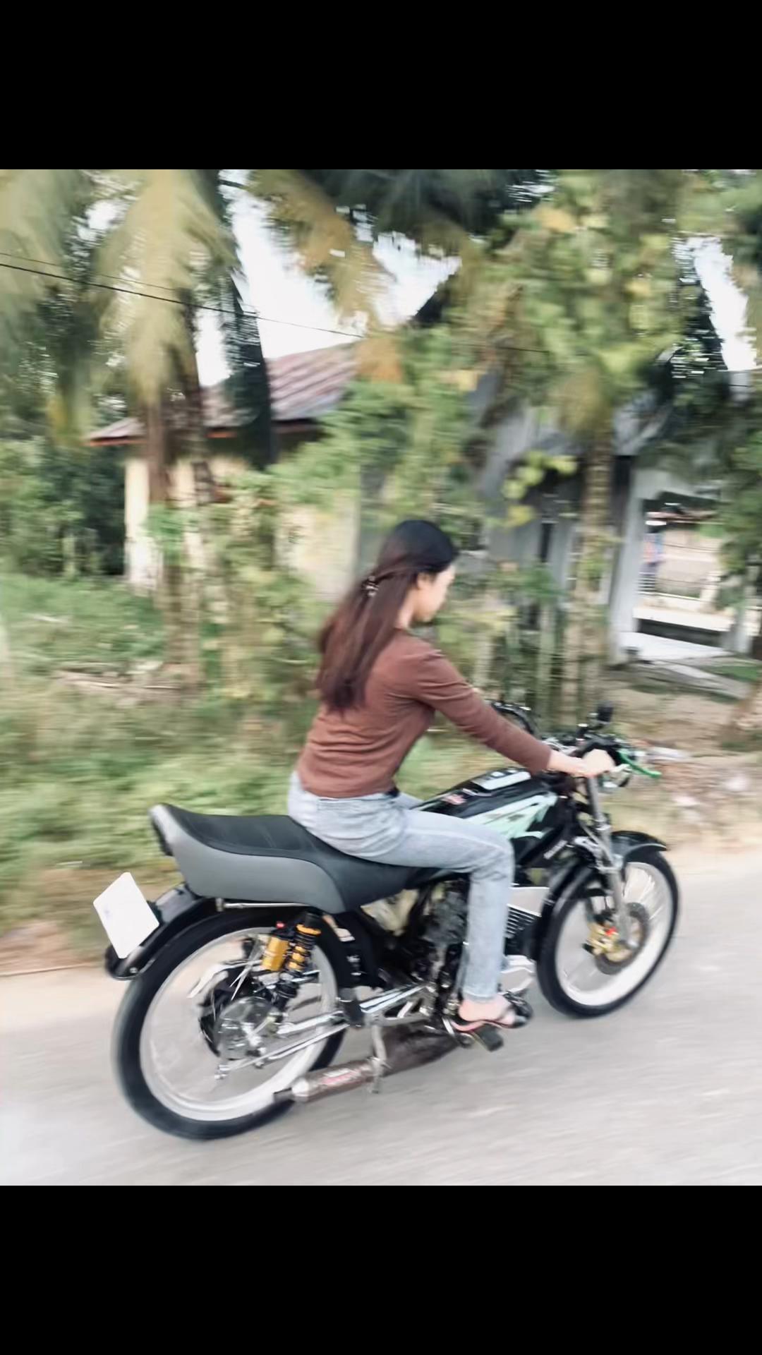 @ayyasky