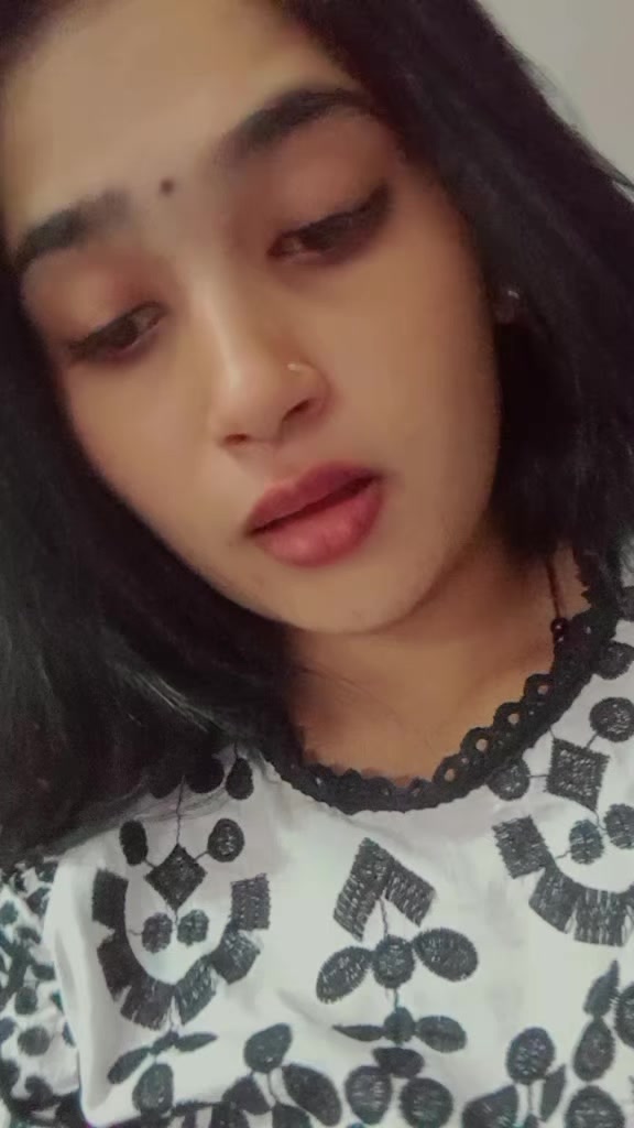 @🫴❤️ இவள்🫴❤️💜