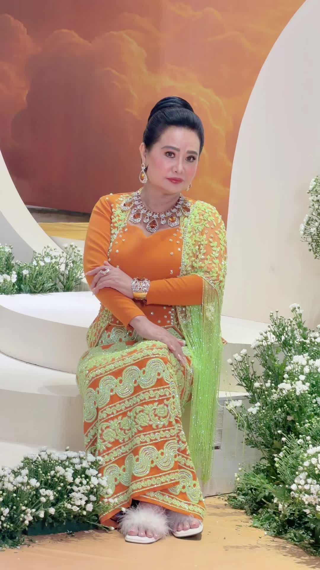 @zwal_yan_naing